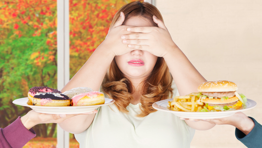 3 Acne-Causing Foods to Avoid (And What To Fill Up On Instead!)